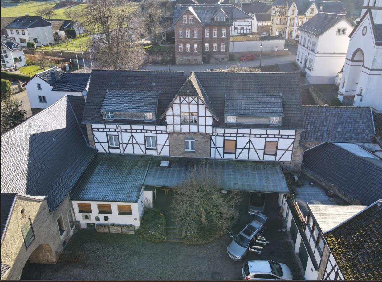 Hostel Burg Hausen Heimbach Bagian luar foto